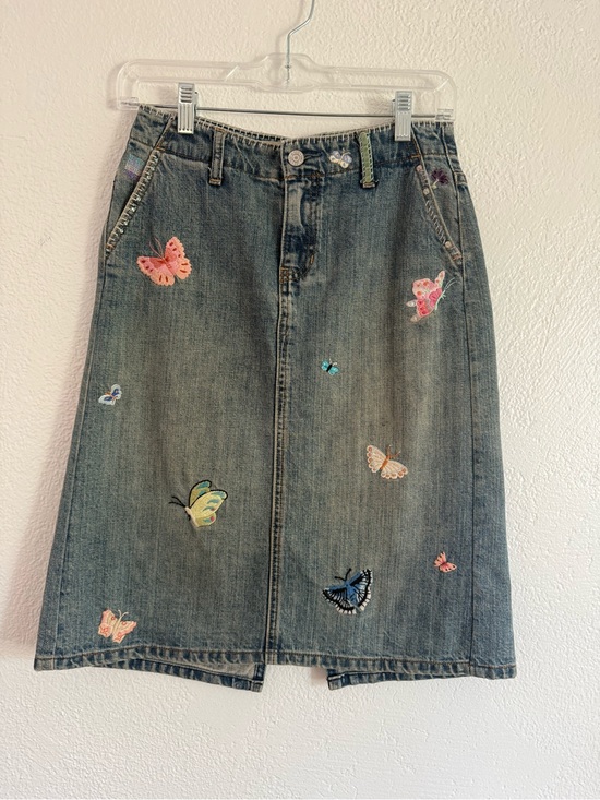 GAP Dresses & Skirts - Vintage Y2K Gap Denim Skirt Size XS Embroidered Butterfly Boho Festival Fairy